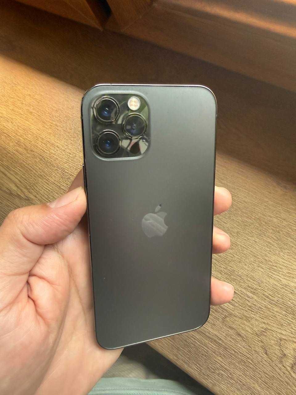 IPhone 12Pro и Iphone X. Б/У