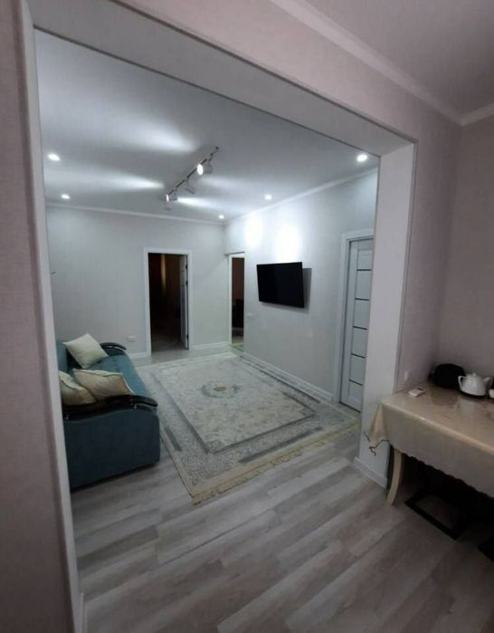 Квартира продаётся Чиланзар 7 квартал 3/2/4 меб тех Актёра круг