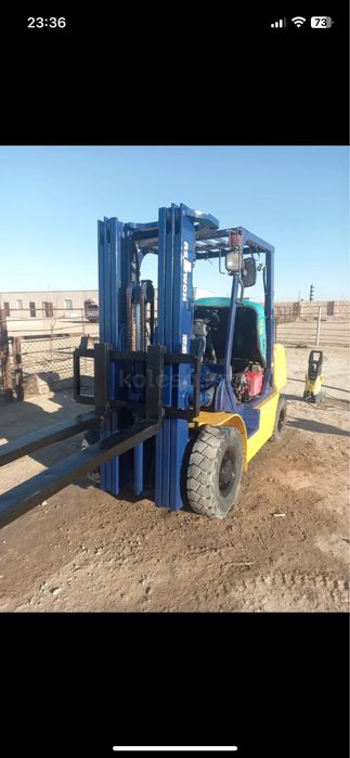 Komatsu 2.5тонн автомат коробка погрузчик Кара