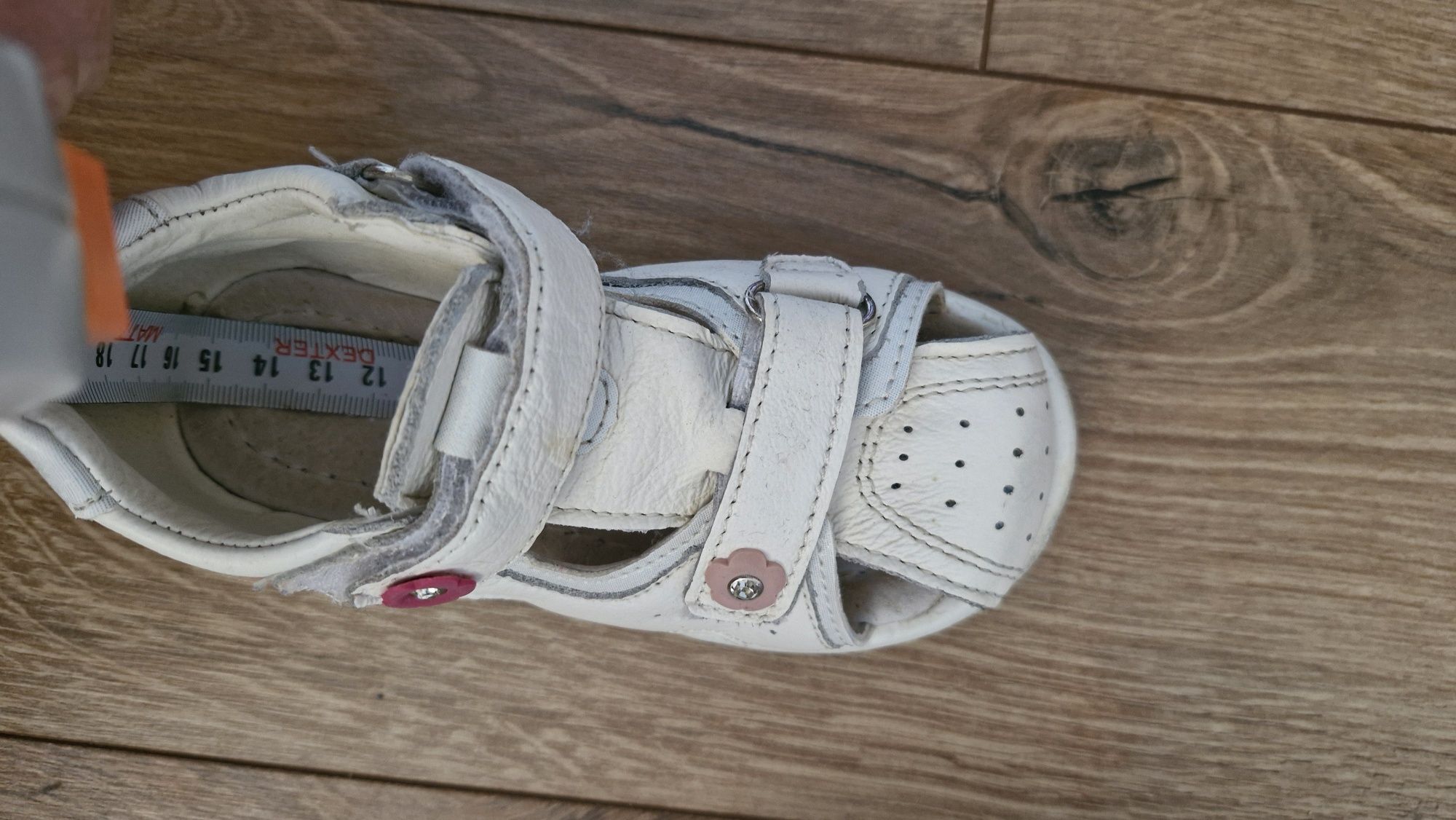 Lot sandale si slapi marime 25