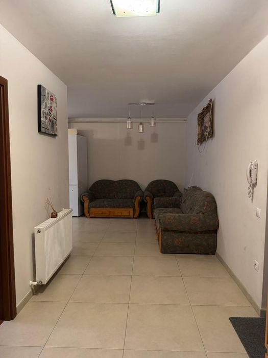 Inchiriez apartament cu 2 camere