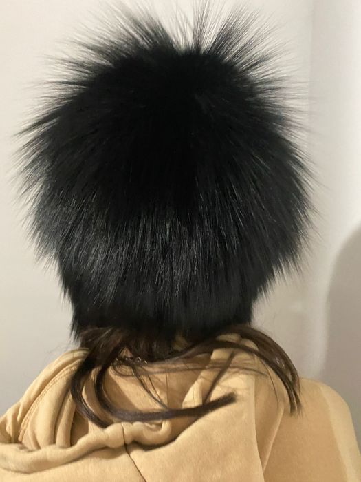 Vand căciulă de blana cu extensii