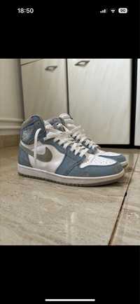 Nike Air Jordan 1 Retro High Hyper Royal Smoke Grey