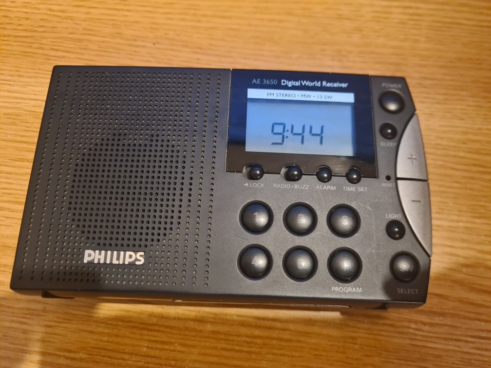 Radio multiband philips AE-3650
