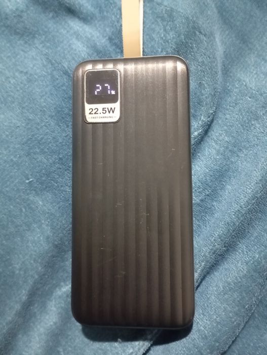 Продам повер банк за 3500