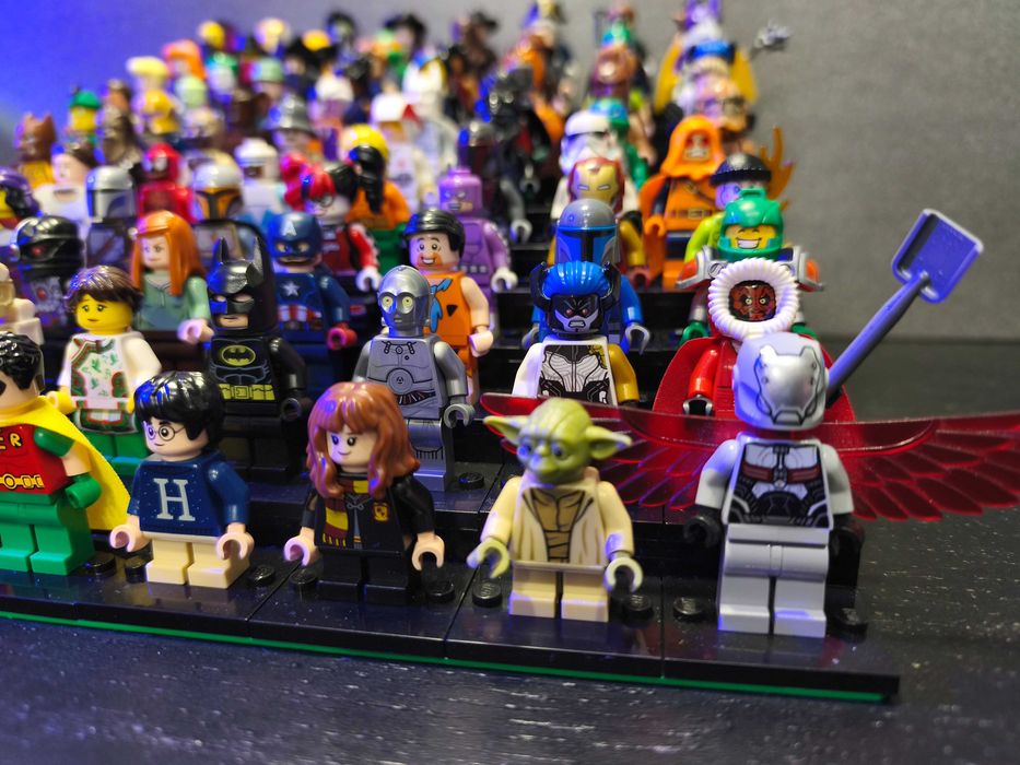 LEGO мини фигурки