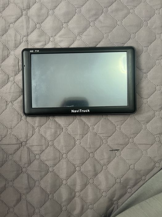 Vand GPS pentru turisme sau camioane