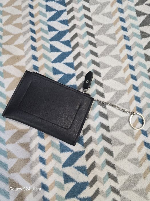 Кошелёк б/у в идеальном состоянии, кожаный