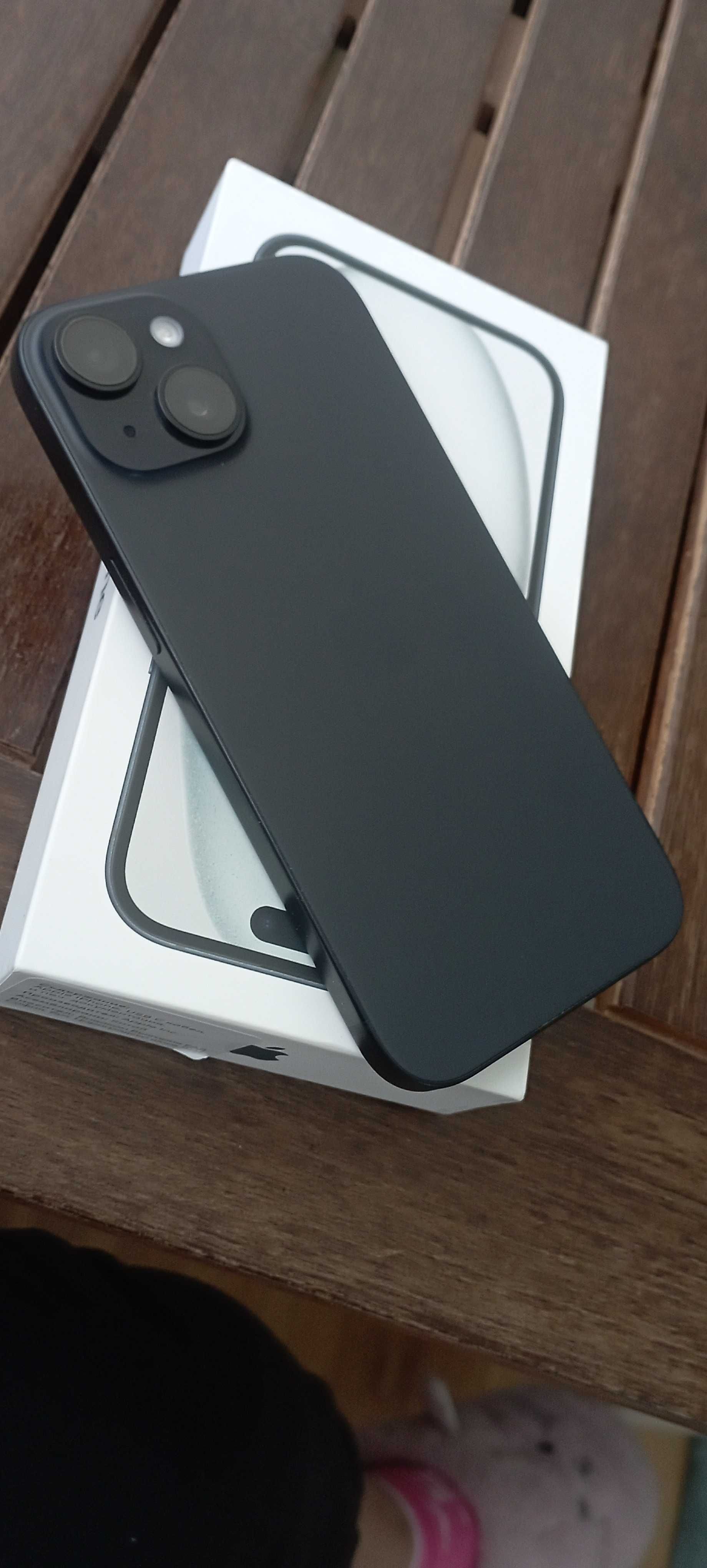 Iphone15 128GB в гаранция