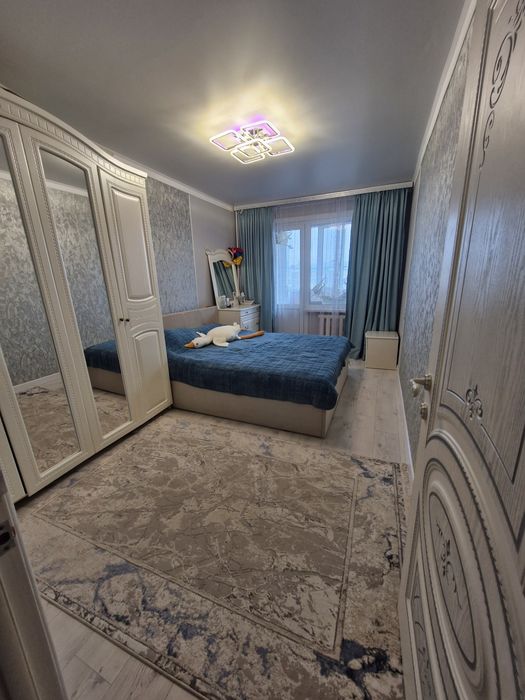 Срочно продам 4 комн квартиру