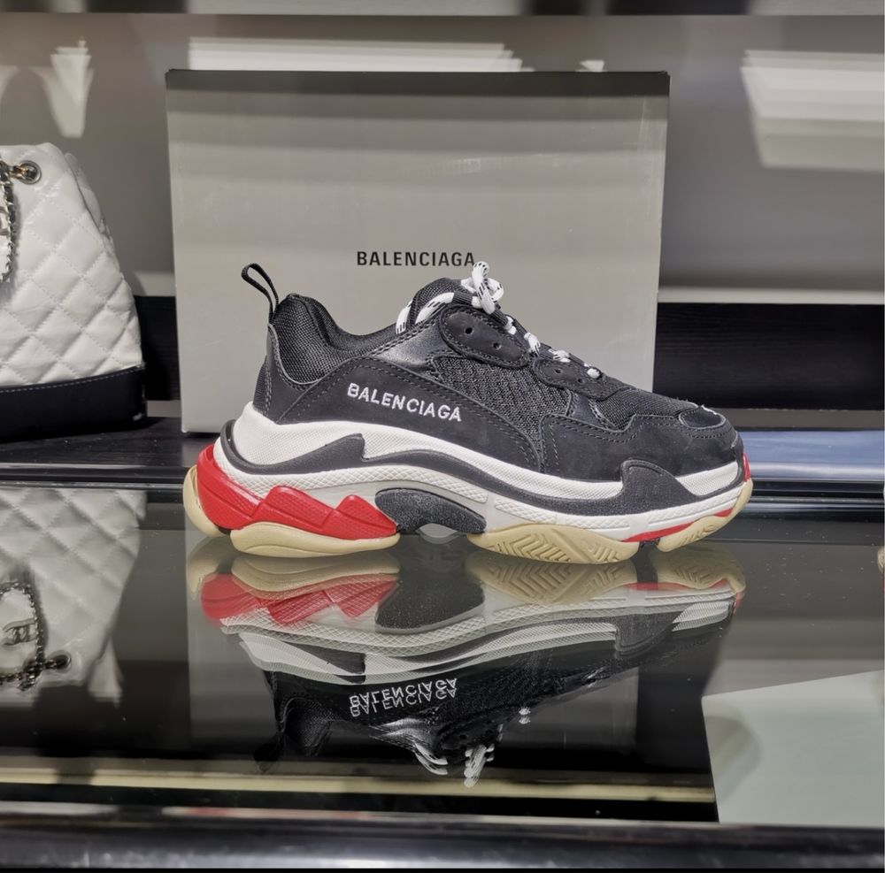 Balenciaga triple s