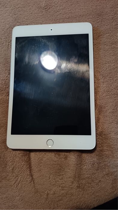 Ipad mini generatia 4