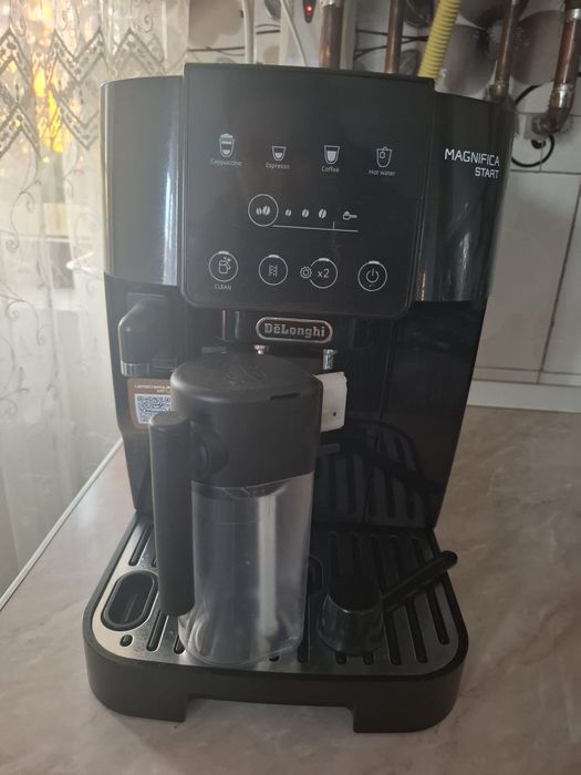 Expresor automat De'Longhi