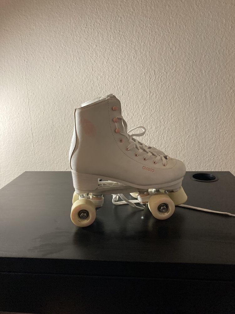 Oxelo Roller Skates