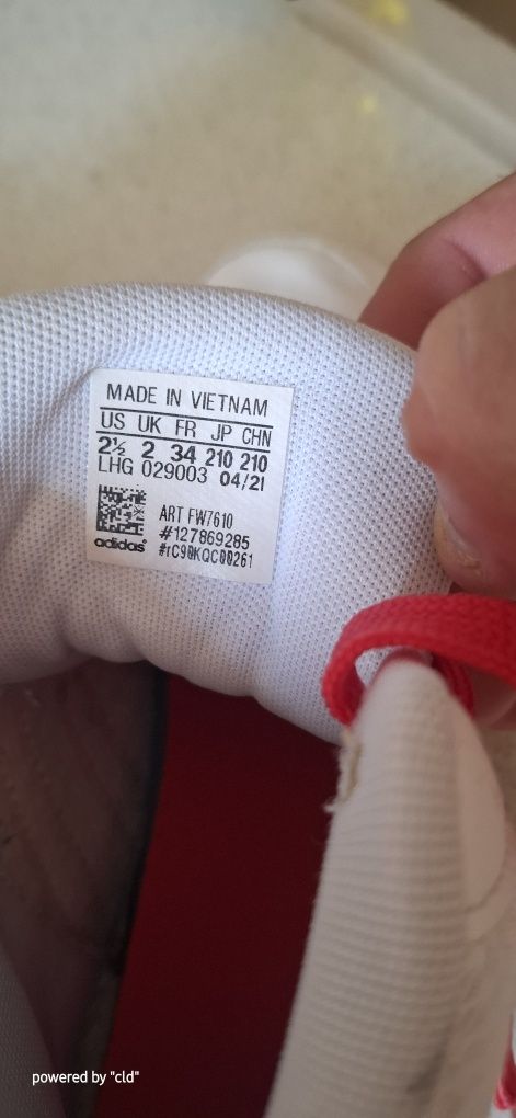 Adidas adidasi34