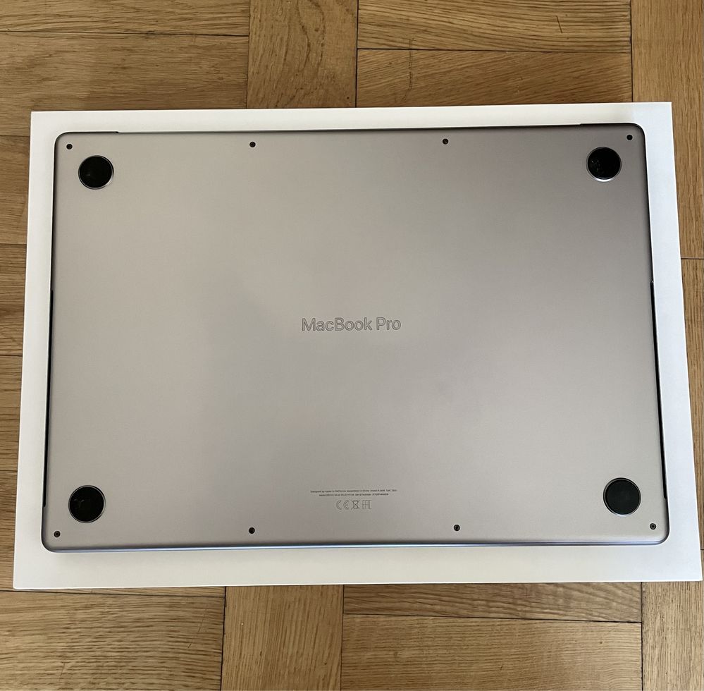 MacBook Pro 16’ M1 Pro 16RAM 512 SSD