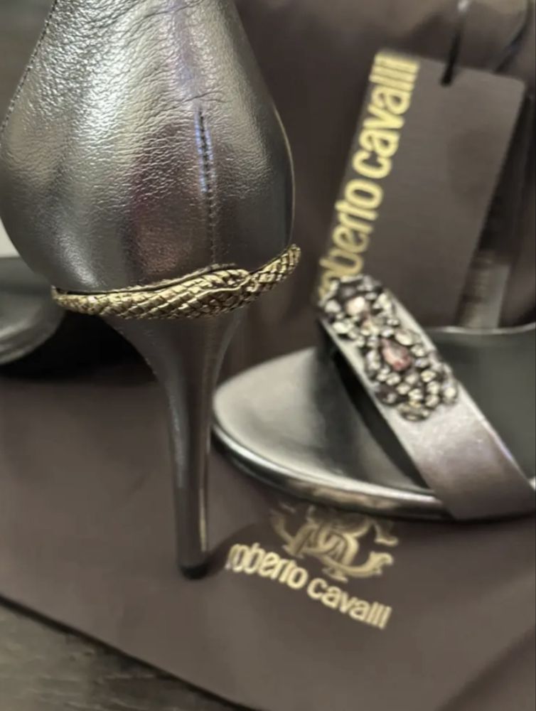 Sandale Roberto Cavalli,mas 40 IT,autentici 100% Noi Ocazie!