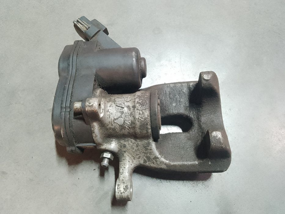 Etrier frana dreapta spate Renault Scenic 3 32338814