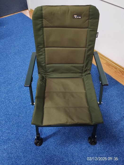 Vând scaun de pescuit