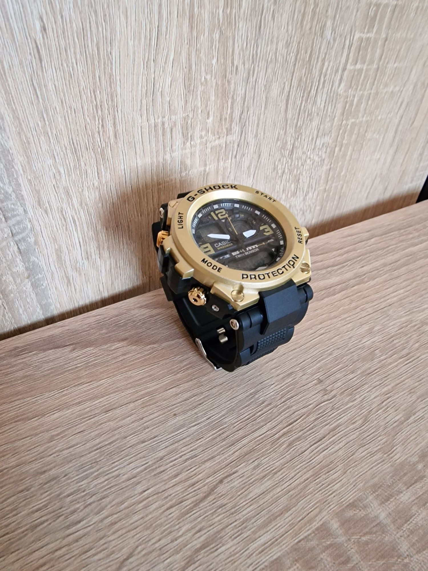 Ceas Bărbătesc  G  - Shock