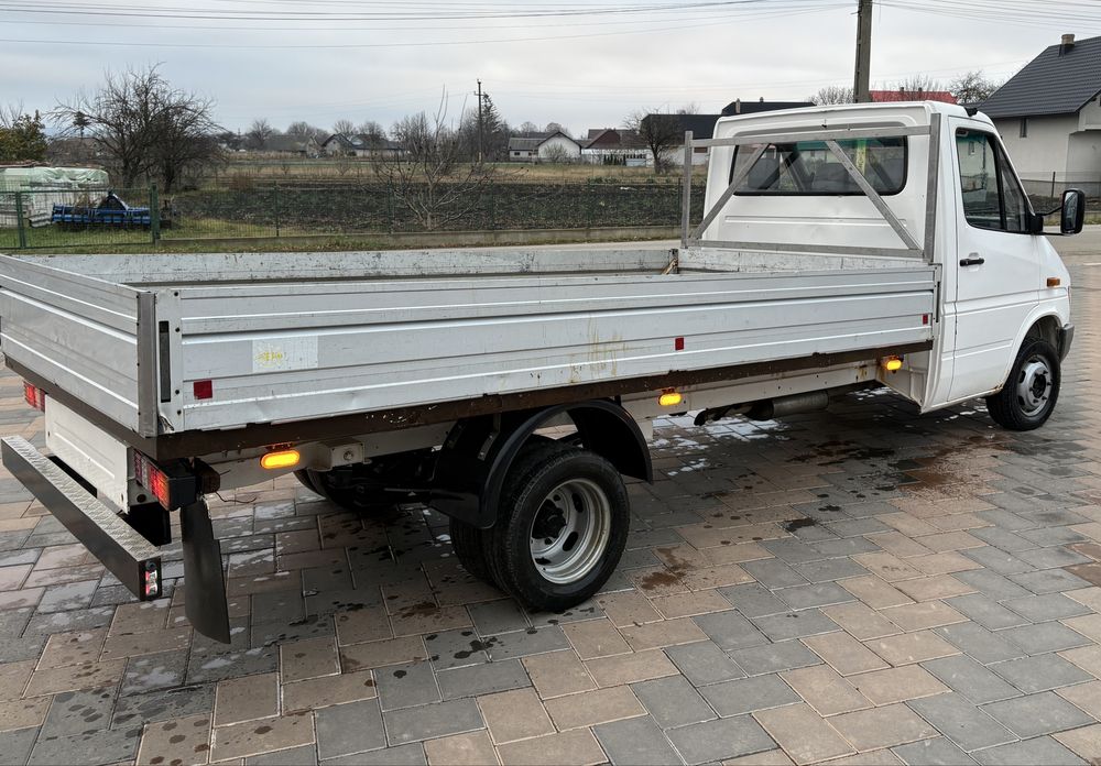 mercedes sprinter 412