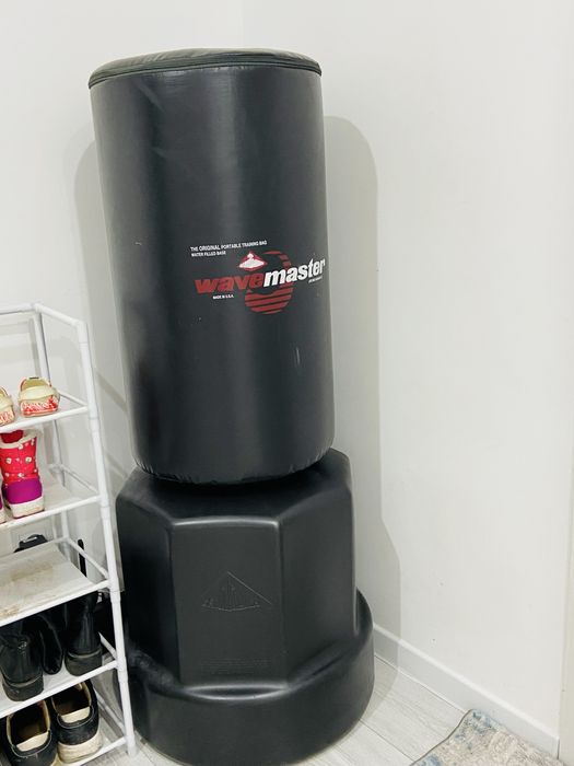 Продам спортивную грушу