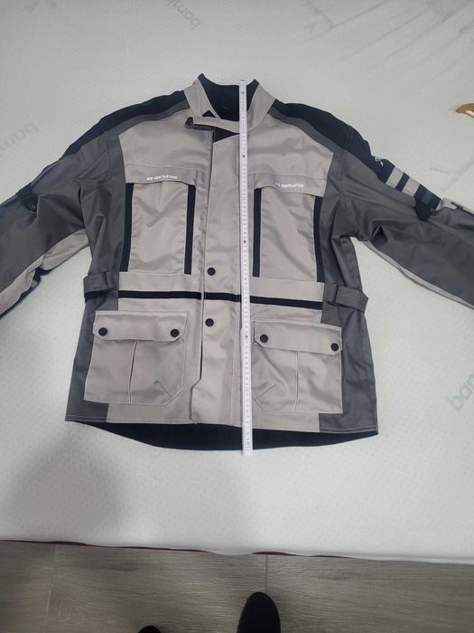 Costum moto aproape nou