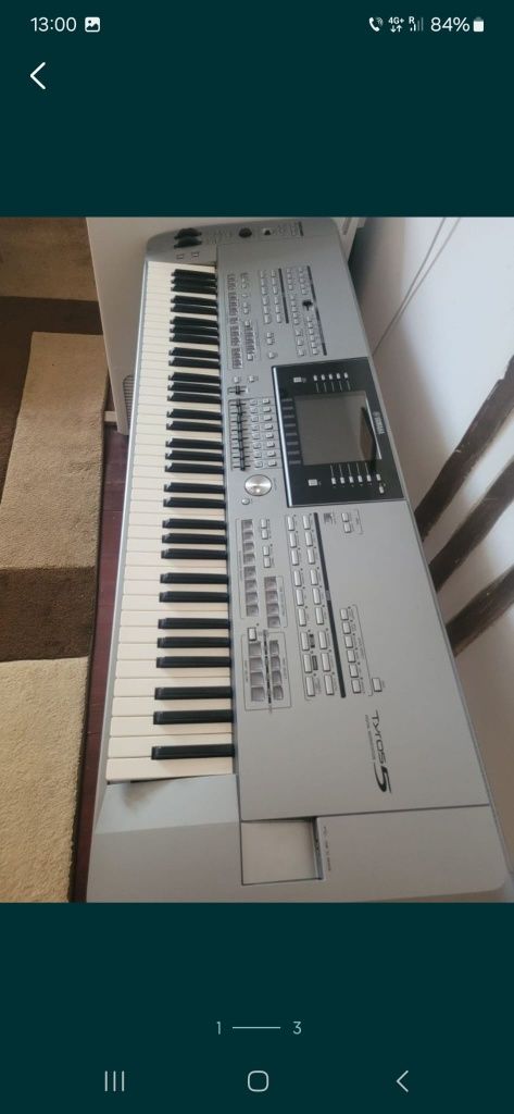 Vând Yamaha Tyros 5