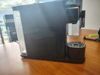 Vand aparat de cafea capsule Nespresso