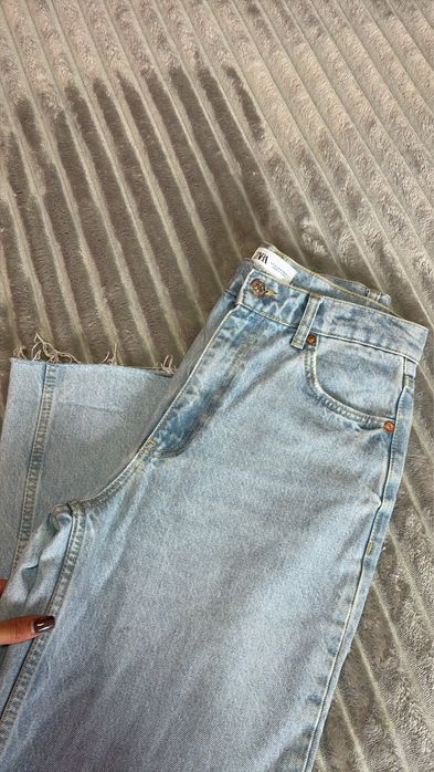 Разпродажба дънки ZARA