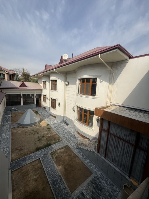 Продаётся Роскишный Евродом.