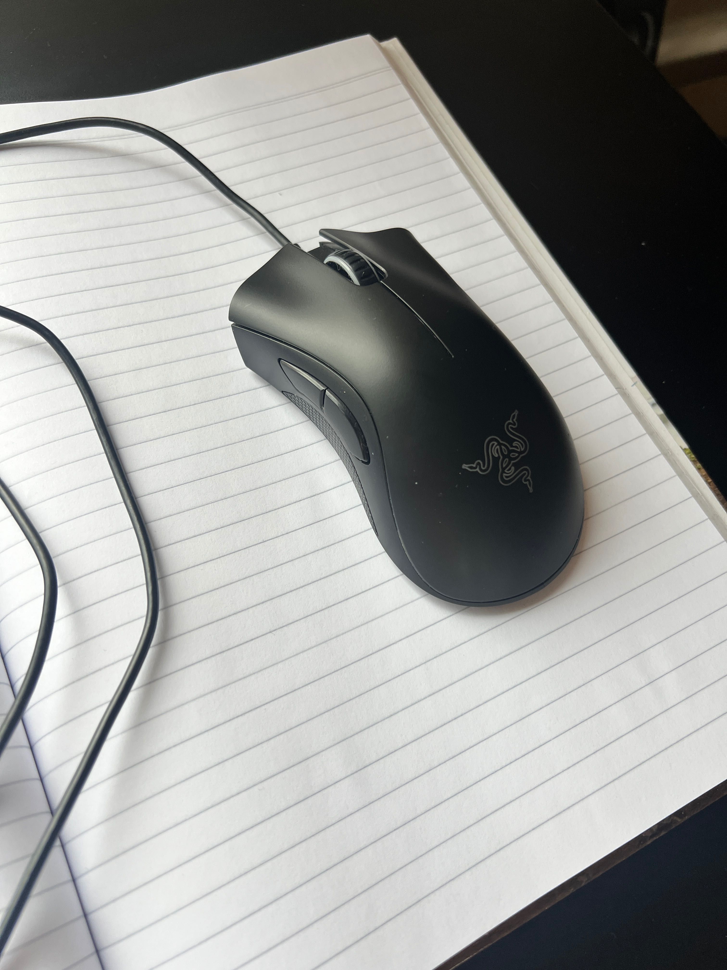 Razer DeathAdder Essential геймърска мишка