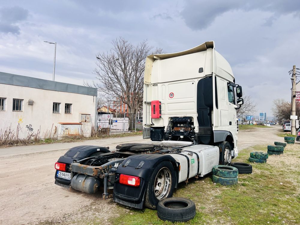 Влекач DAF XF 460