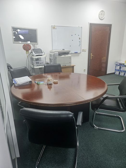 Офисный стол круглый