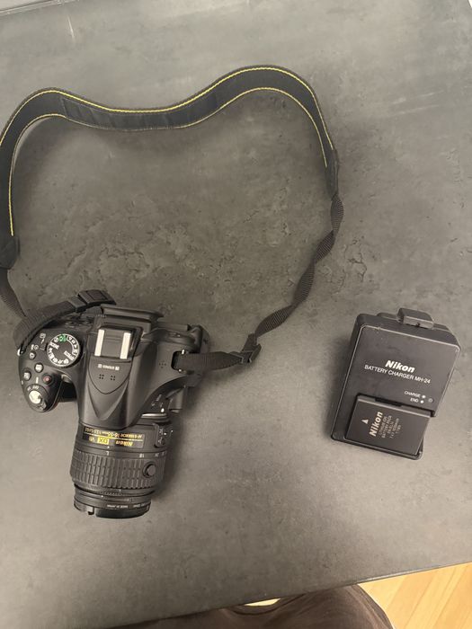 Nikon D5200 - ca nou