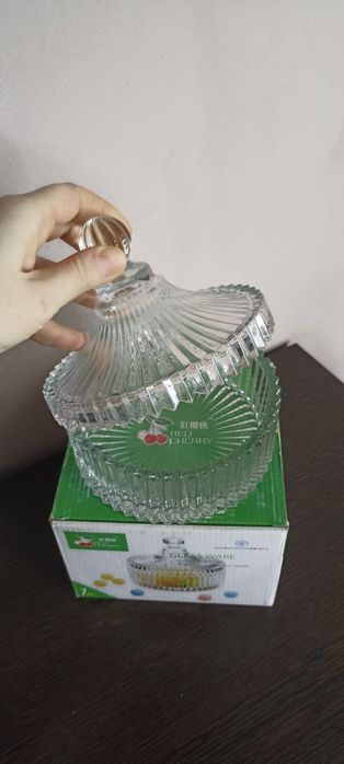 Шкатулка,  вазочка стеклянная.Конфетница.