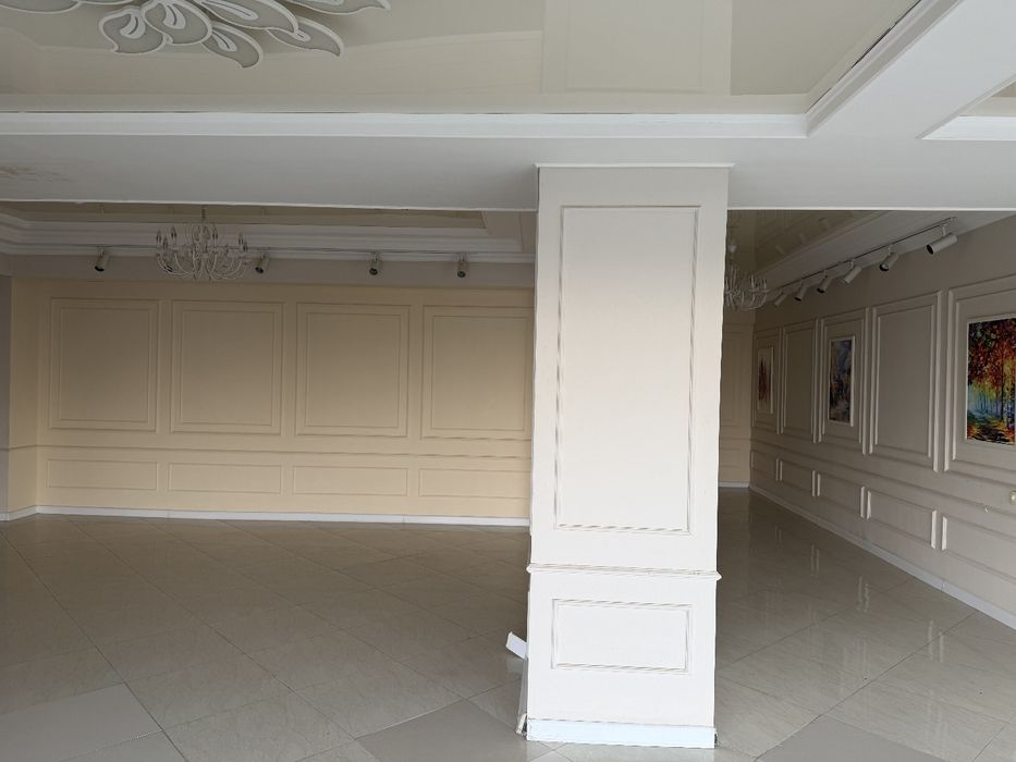 Ofis butik. Kafe. Bank