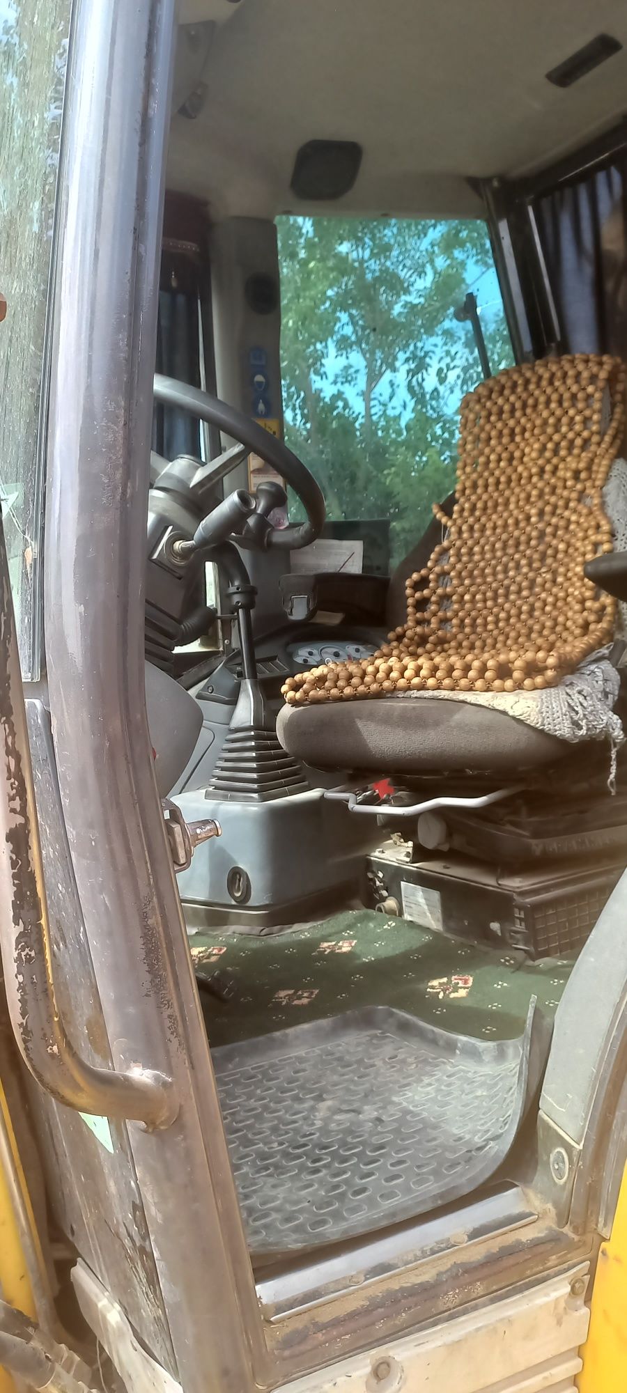 New holland B90B