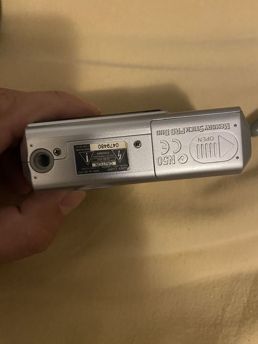 Camera foto Sony model DSC- S650.