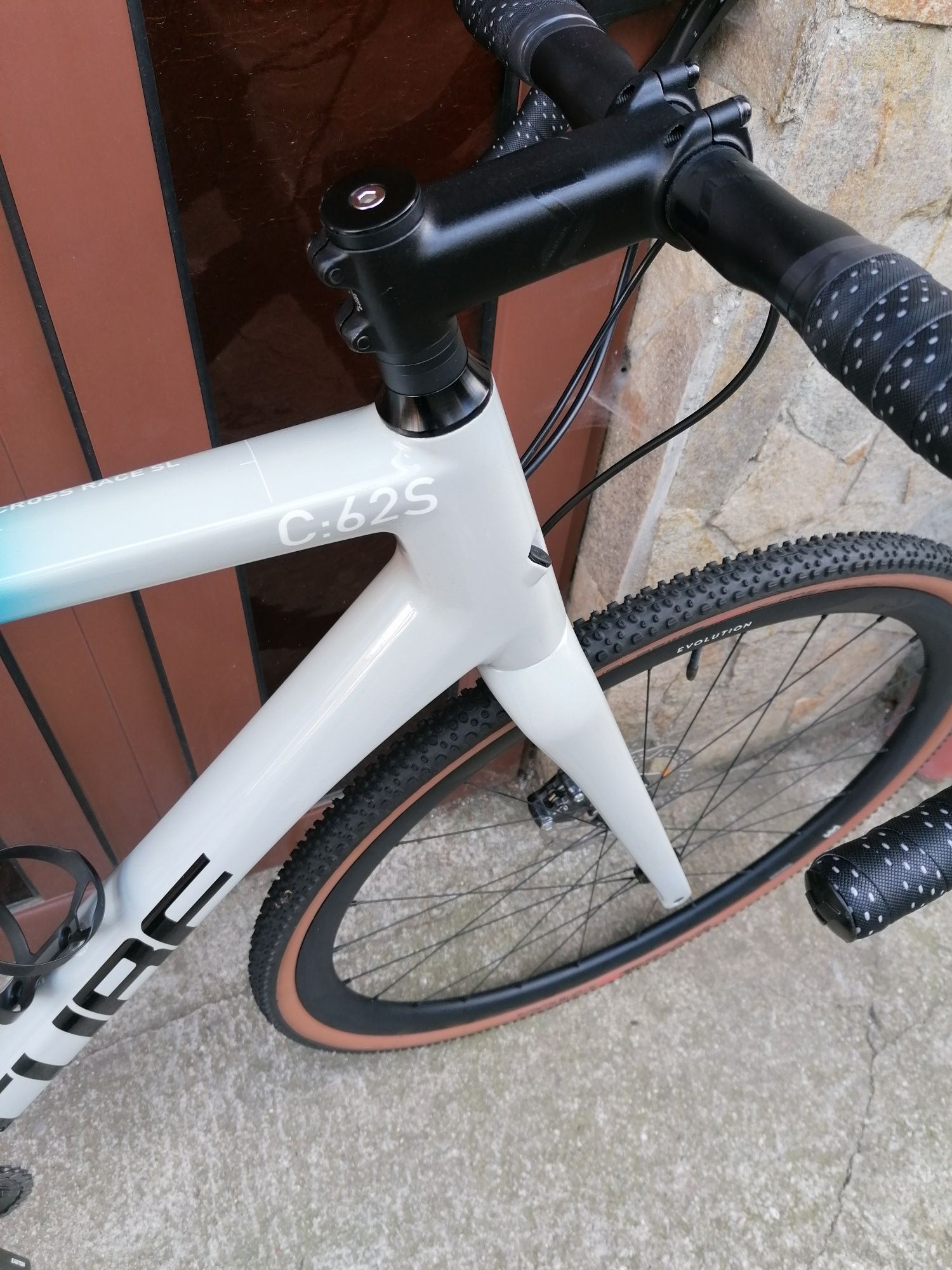 CUBE Гравел карбон, Shimano GRX 1*11, като нов!КАПАРИРАН!