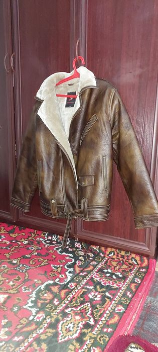 Продаётся куртка новая кож-зам размер 4 XL