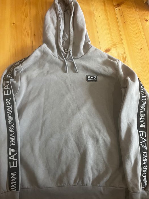 EMPORIO ARMANI оригинален суичър.
