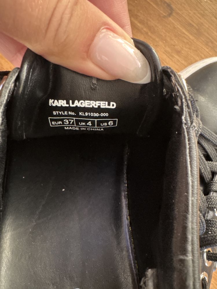 Karl Lagerfeld-37n