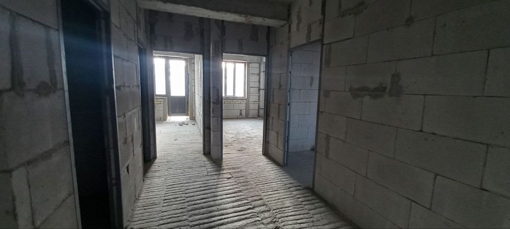 Горгаз , Бухоро Сити олдида 2 хонали КОРОБКА лифтли дом | 2 xonali