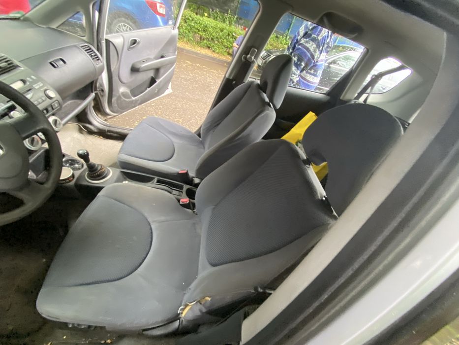 Honda Jazz 1246cm benzina,2006,ac,servo oras,magic seats..
