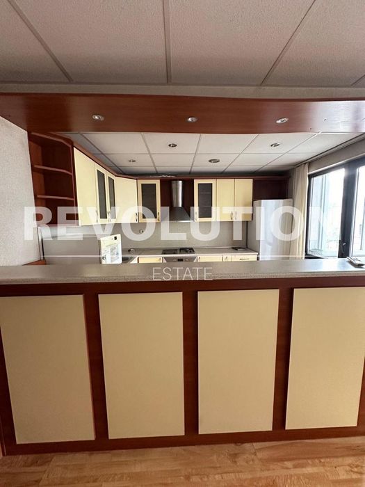 Дава се под наем Тристаен апартамент в Варна, Цветен квартал - 76 кв.м за 400 € - Снимка #2