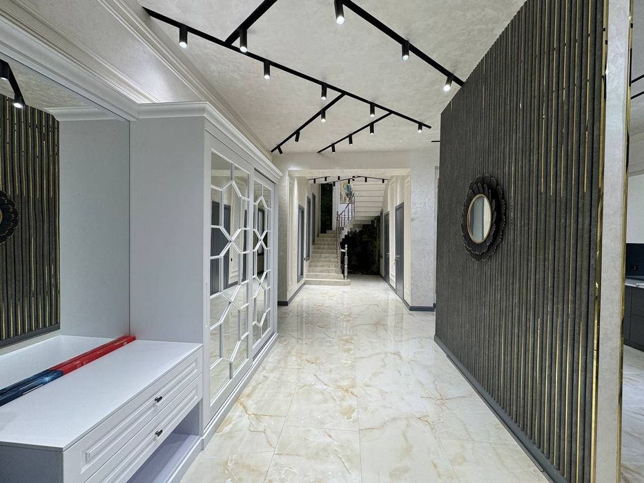 Сдается шикарный  большой дом в центре