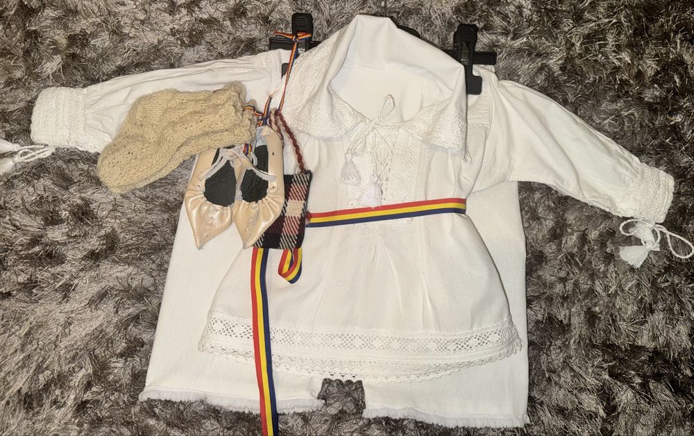 Costum popular botez 0-6 luni