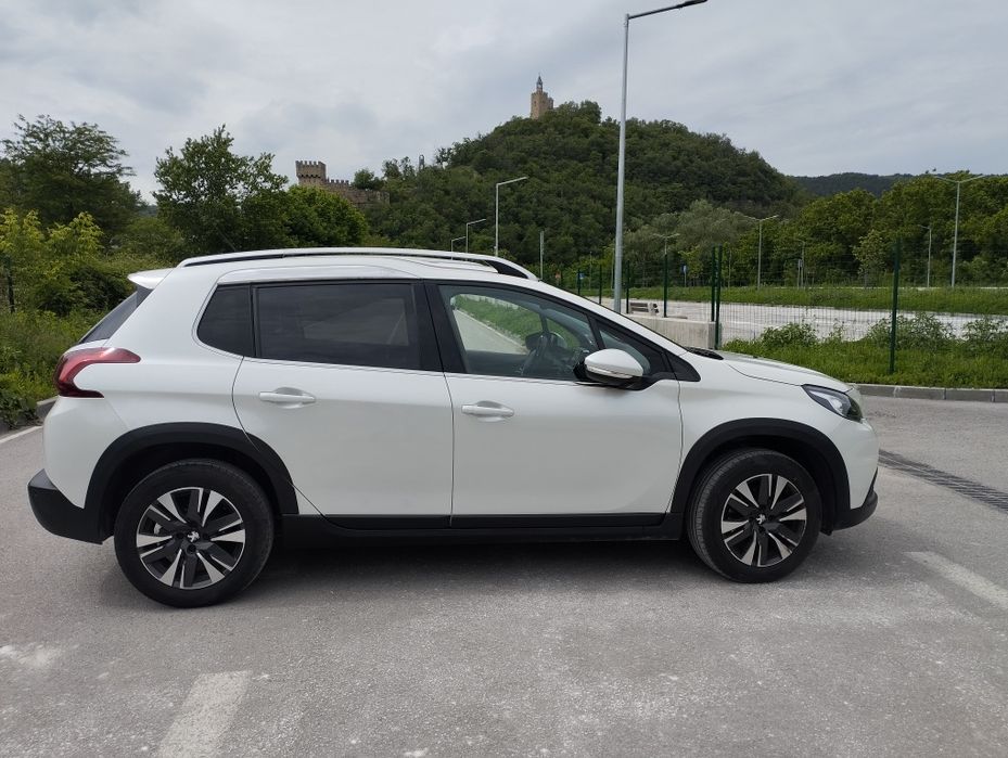 Peugeot 2008 ALLURE 1,2 бензин, PureTech