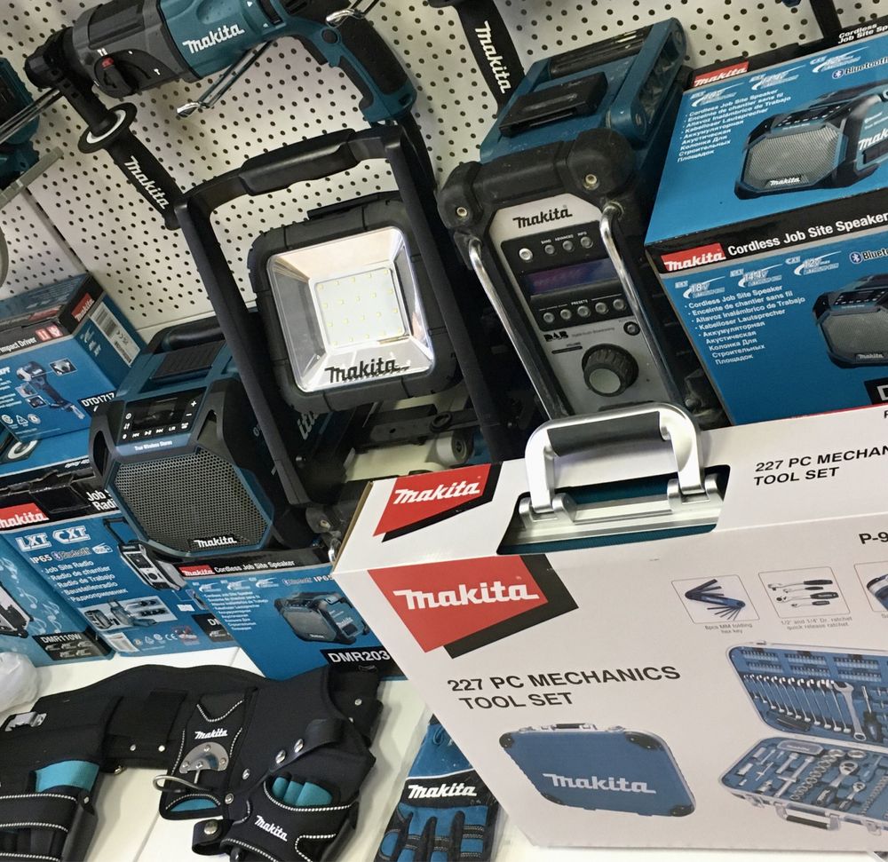 Винтоверт за Гипсокартон Makita DFS452Z 18V